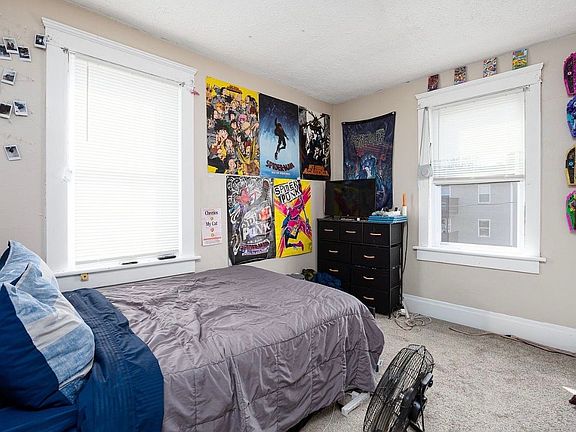 4th image of 279 Cross St