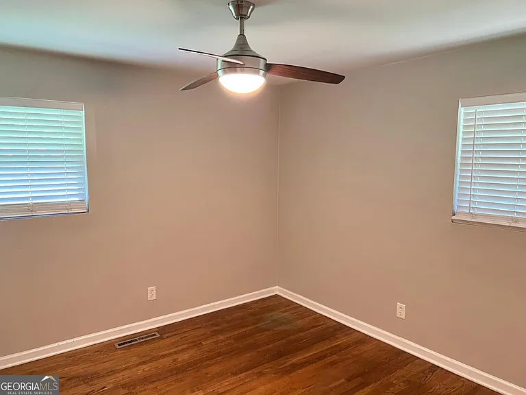 2756 Plantation Dr — Photo 13