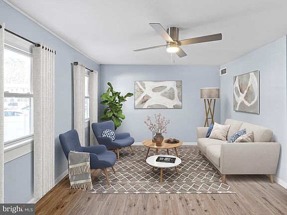 3rd image of 32 Teal Cir