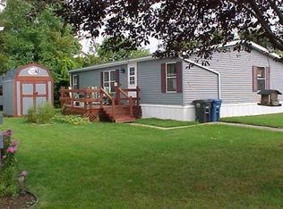 964 Easy St, Menasha, WI 54952