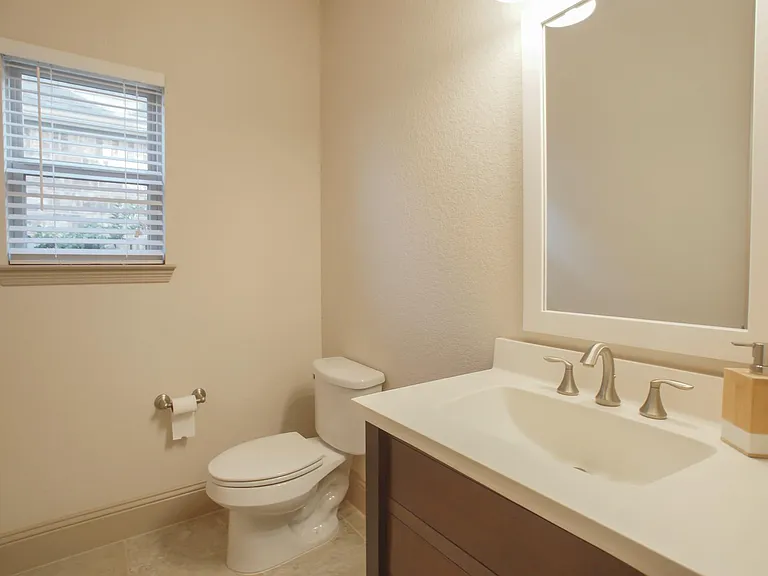 47 N Lochwood Way — Photo 38