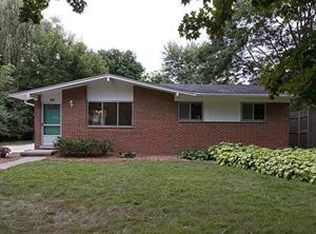528 Manor Dr, Ann Arbor, MI