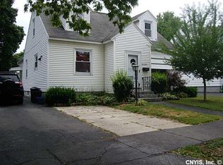 112 Arnts Pl, Syracuse, NY 13208