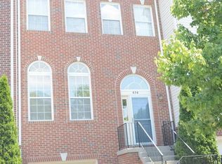 656 Burnside Ter SE, Leesburg, VA 20175