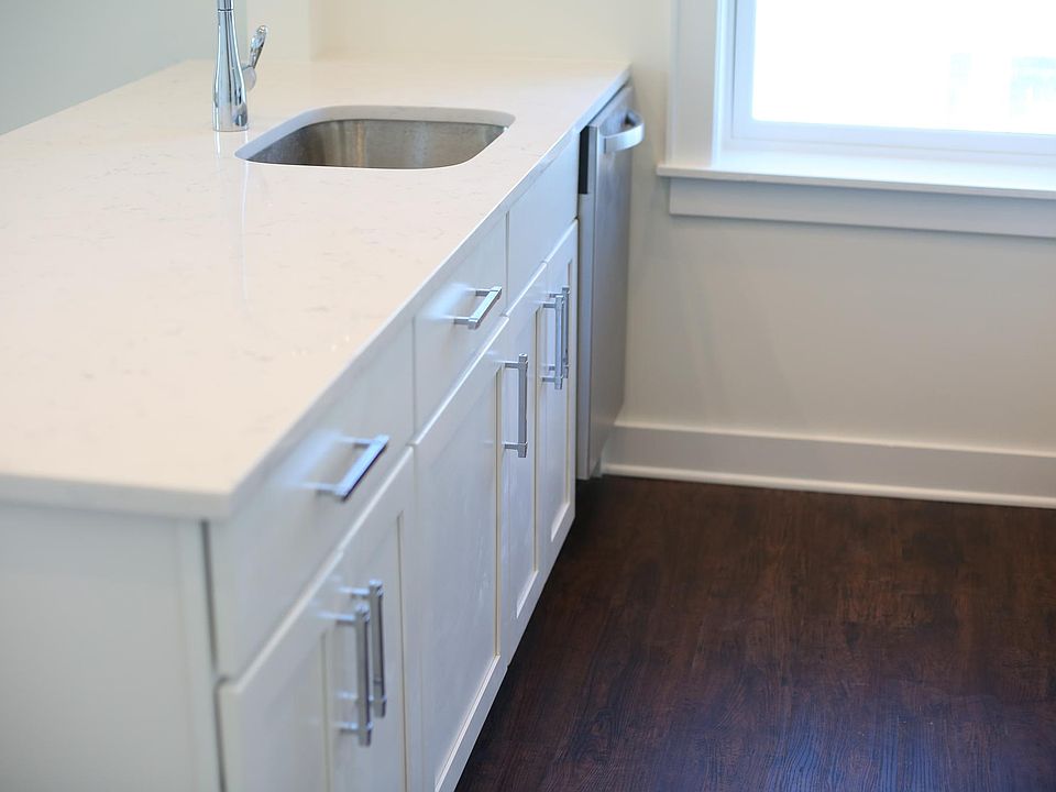 2nd image of 52 Pilgrim Pathway APT 5