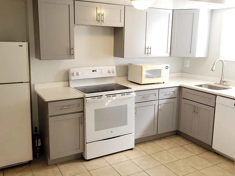 6209B York Rd #BASEMENT — Photo 9