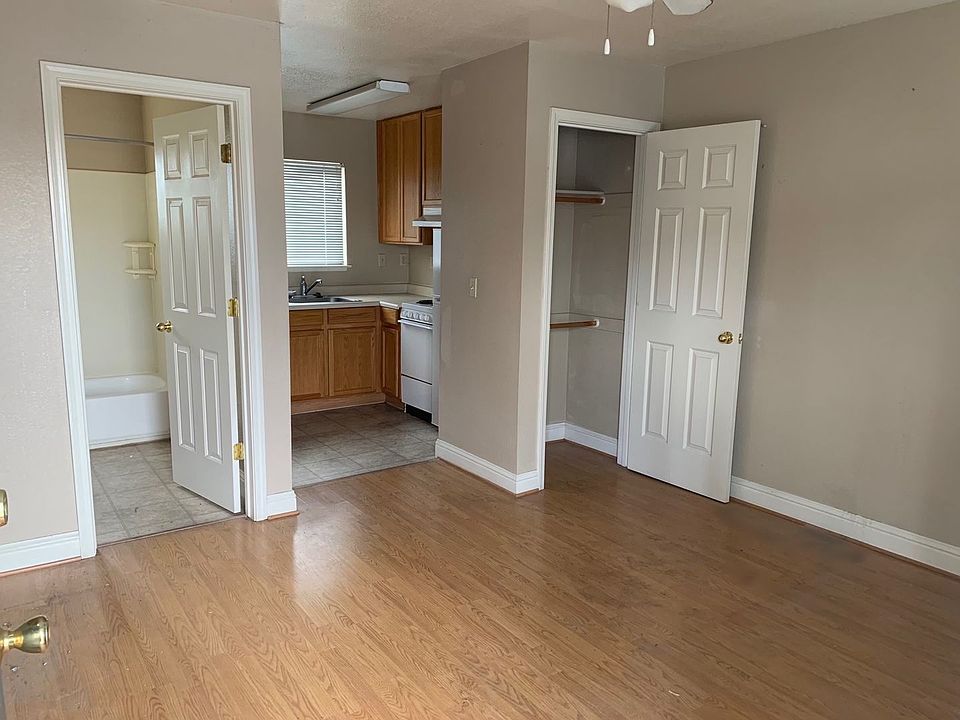 2nd image of 1250 W 2nd St APT C104