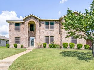2920 Cottage Ln, Lancaster, TX 75134