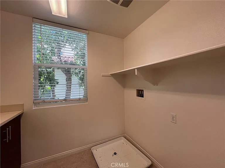 905 N Purple Sage Dr #F — Photo 11