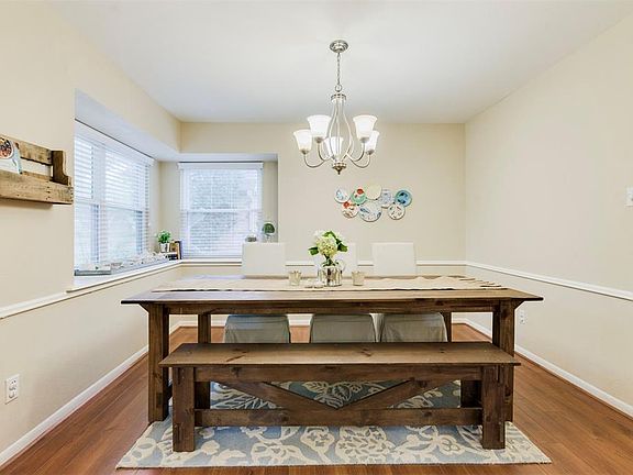 5th image of 2306 Eaglerock Dr