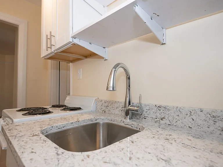 61 Cedar St — Photo 17