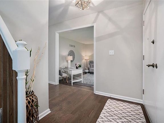 4th image of 11324 Jarboe St