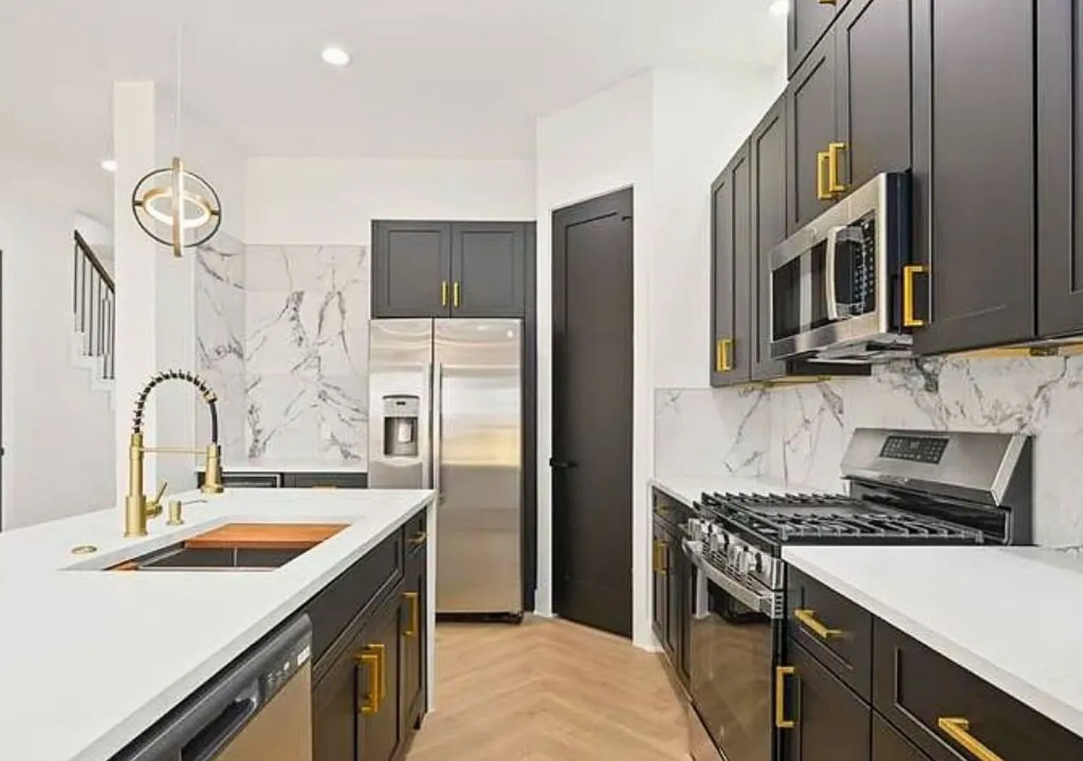 4 bed, 1359 sqft, $2,400 — Photo 1
