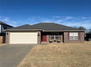 3280 Laurel Spring Cv, Springdale, AR 72762