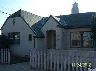 231 J St, Patterson, CA 95363