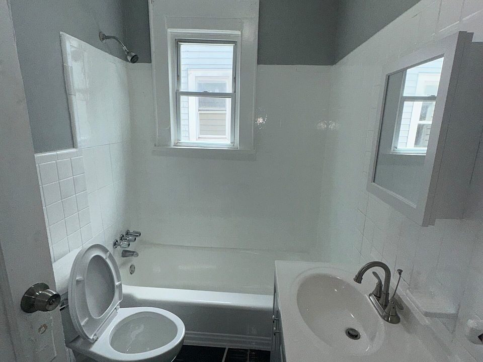 1st image of 115 Brookdale Ave Floor 2