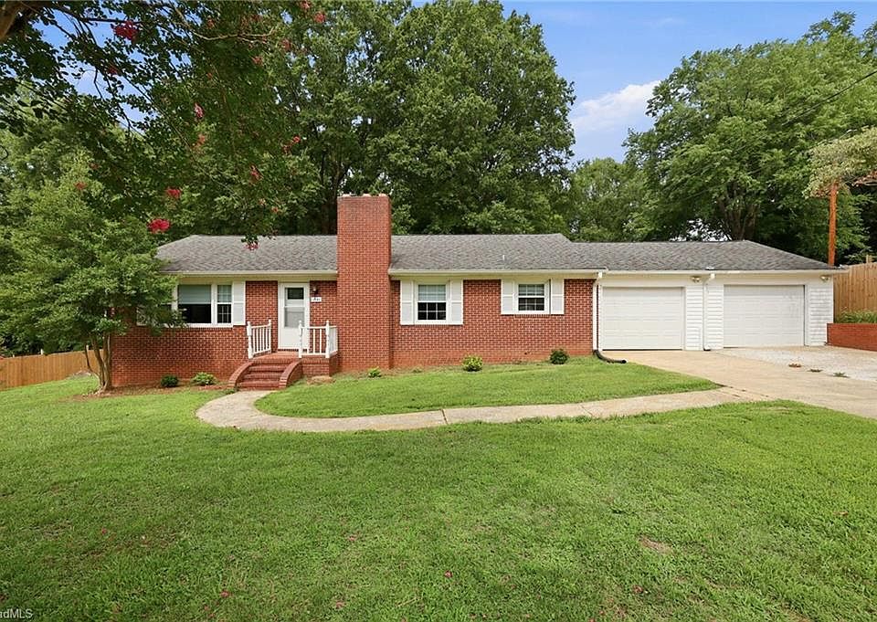 1st image of 3652 Emma Ave