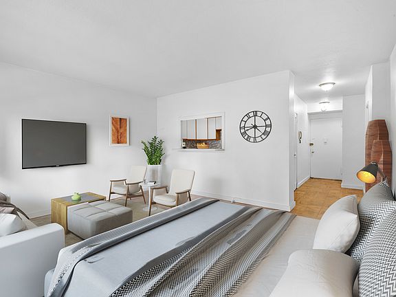 5th image of 220 E 60th St Penthouse G