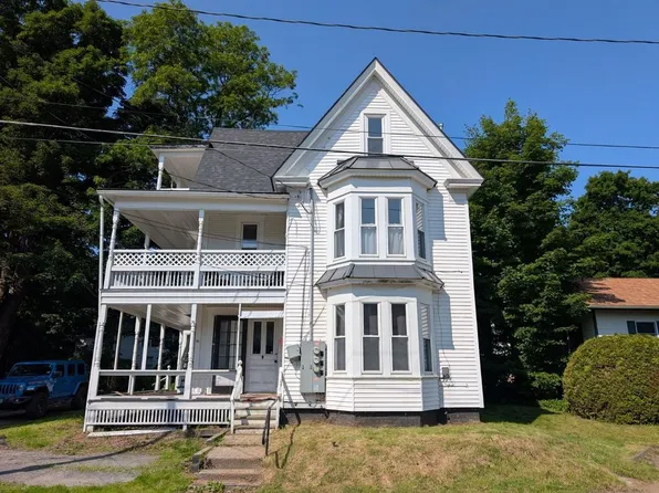 91 Bayview St #3, Newport, VT 05855