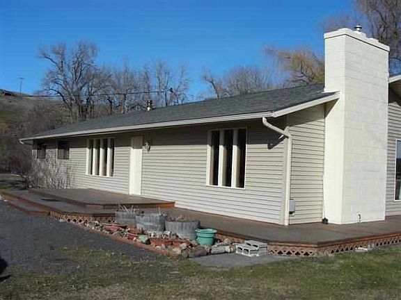 3rd image of 29865 Sweetwater Ln