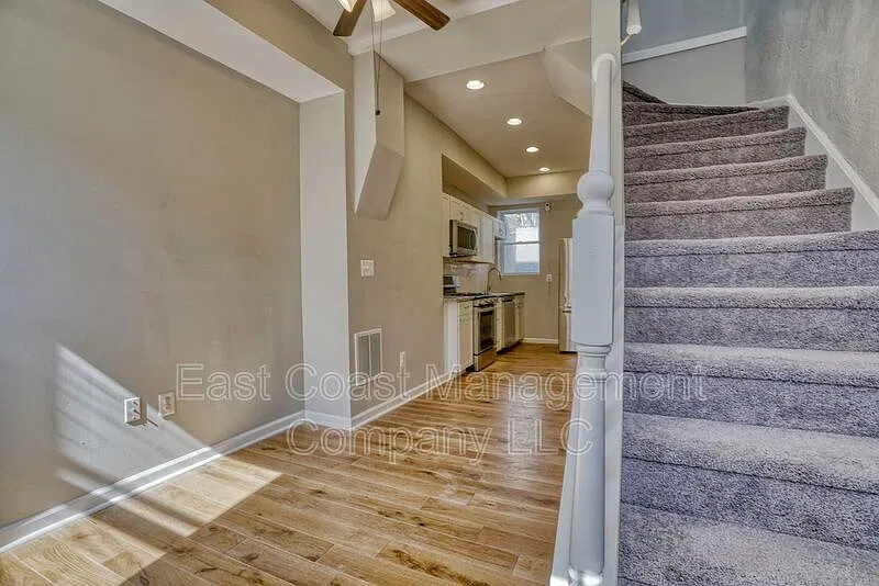 2 bed, 2.0 bath, $1,895 — Photo 4