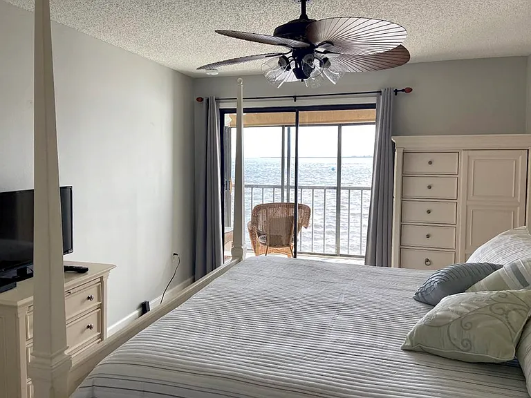 14459 River Beach Dr #D-229 — Photo 5
