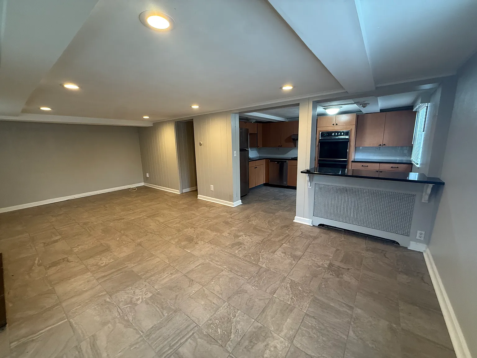 1 bed, 900 sqft, $1,925 — Photo 3