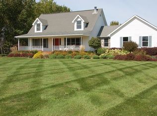 8545 Almont Rd, Almont, MI 48003