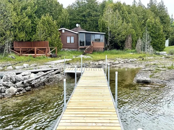 85 Simpson Ave, Northern Bruce Peninsula, ON N0H 2R0