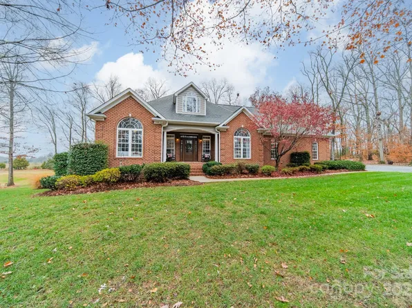 5201 Barrier Store Rd, Mount Pleasant, NC 28124