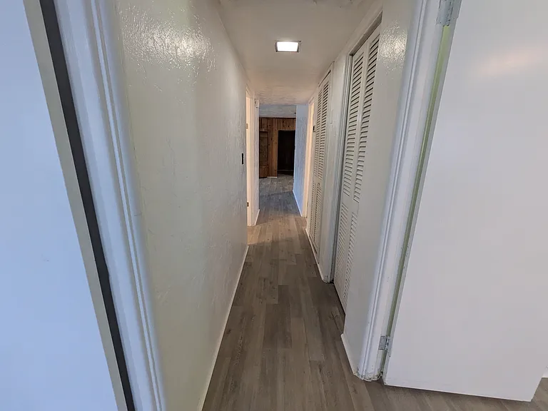 10981 Village Green Ave — Photo 32