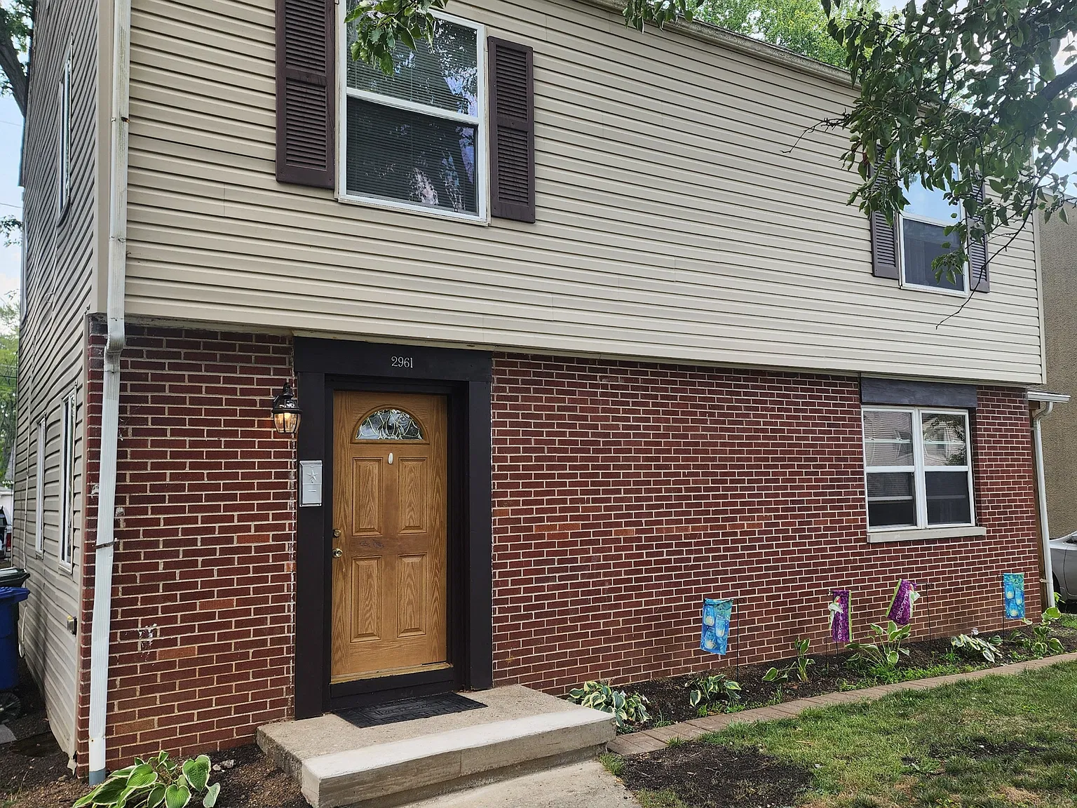 2961 E Moreland Dr — Photo 1