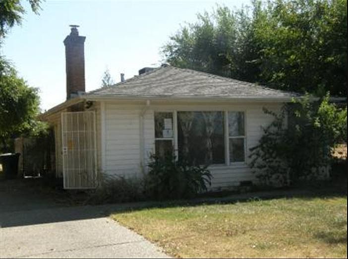 2nd image of 9010 Osage Ave