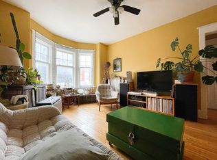 744 Danforth Ave #2, Toronto, ON M4J1L5