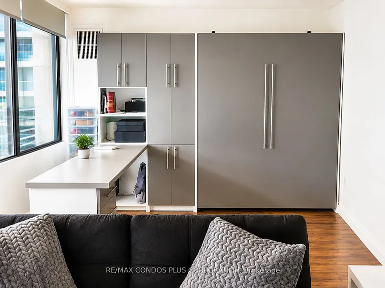 720 Spadina Ave #1011 — Photo 5