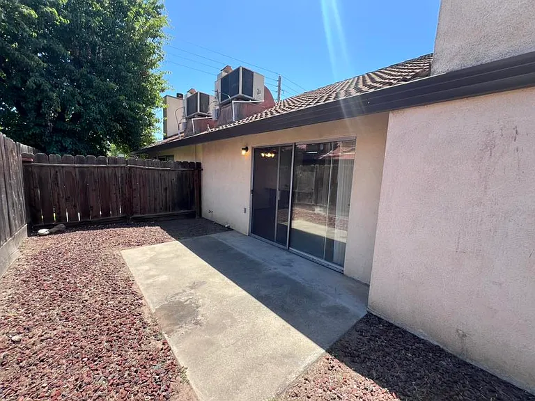 3901 Prescott Rd #B — Photo 12