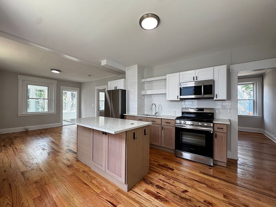 1st image of 1 Webb St #2
