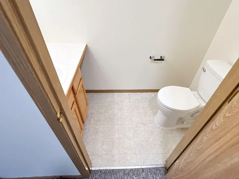 5511 Glenridge Way — Photo 8