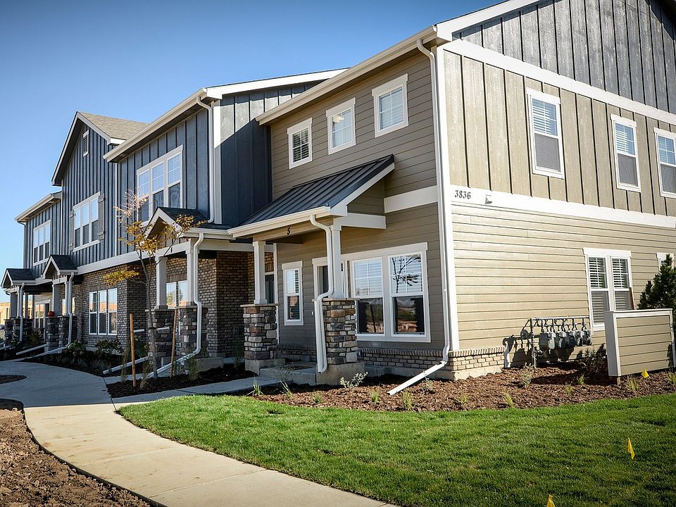 1st image of 3836 Manhattan Ave #4