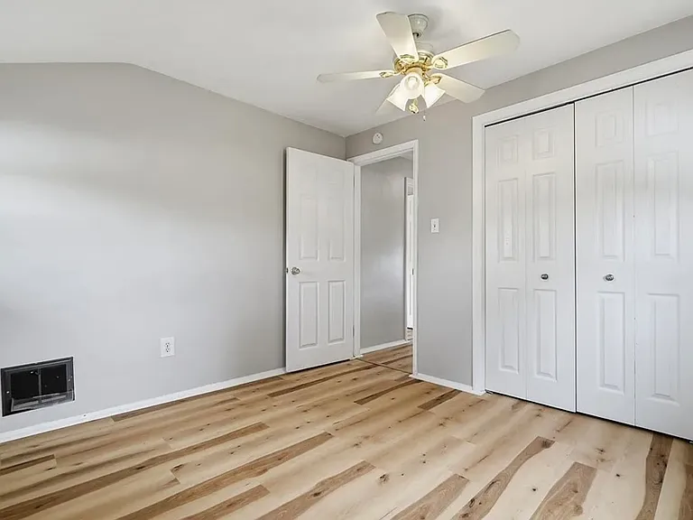 110 Dunbar Dr — Photo 16