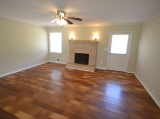 5811 Covered Wagon Trl, Lilburn, GA 30047