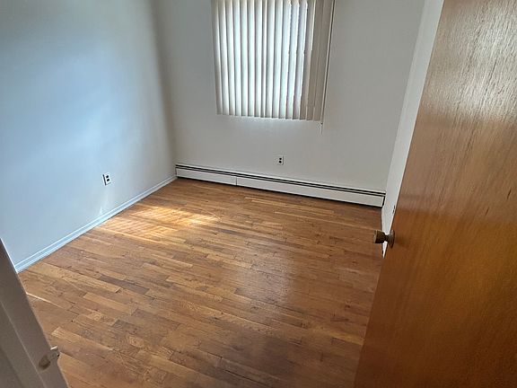 3rd image of 1335 McClure Ave #1