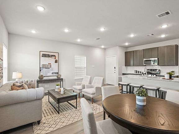 5th image of 1106 Hugh Landing Ln