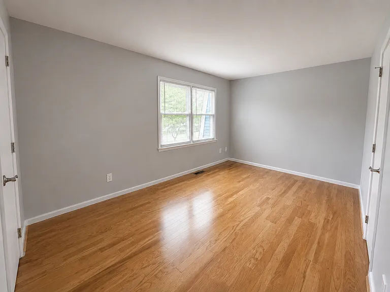 87 Charles Parish Dr — Photo 11
