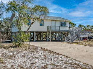 3 Bass St, Panacea, FL 32346
