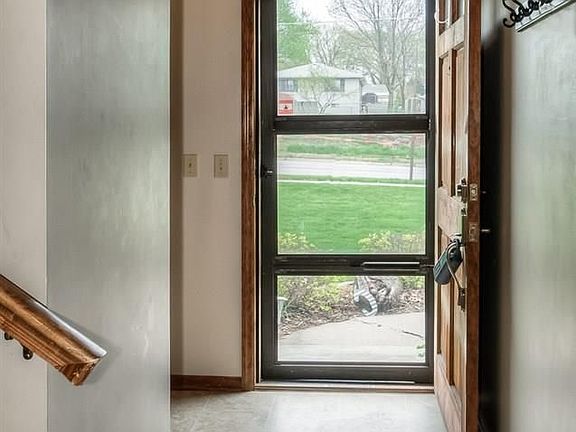 3rd image of 7738 S 30th St
