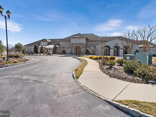 3531 Dogwood Dr, Garnet Valley, PA 19060