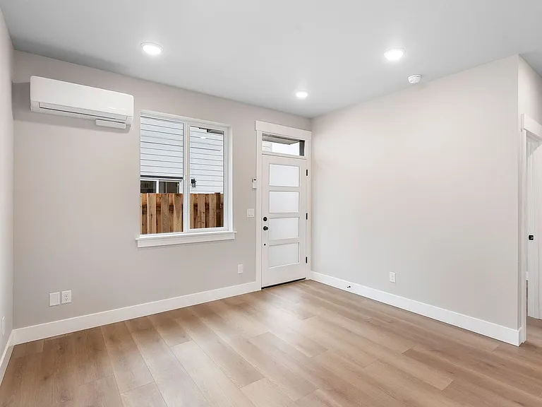6341 SE 85th Ave #B — Photo 4