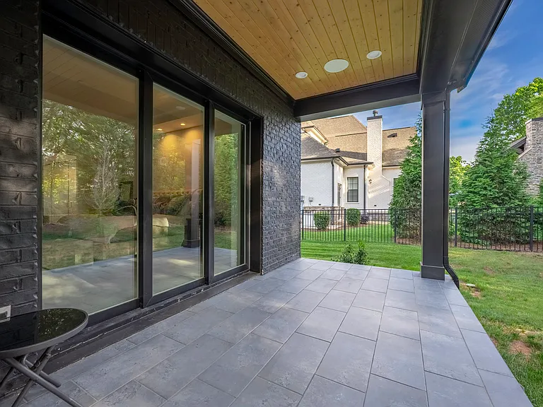 10119 Laurier Ln — Photo 45