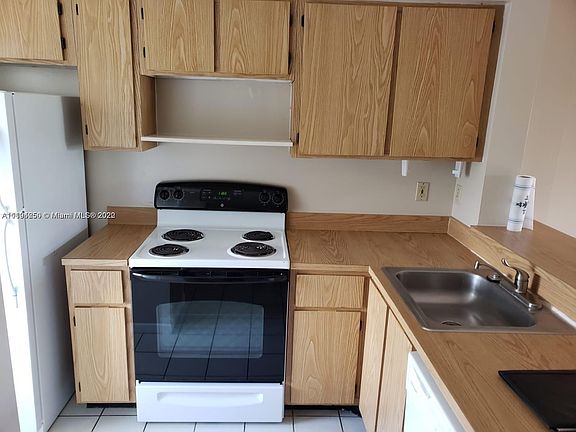 3rd image of 2230 N Cypress Bend Dr APT 508